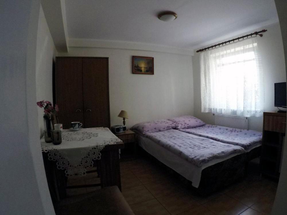 U Grazyny Hotel โควอบเซก ภายนอก รูปภาพ